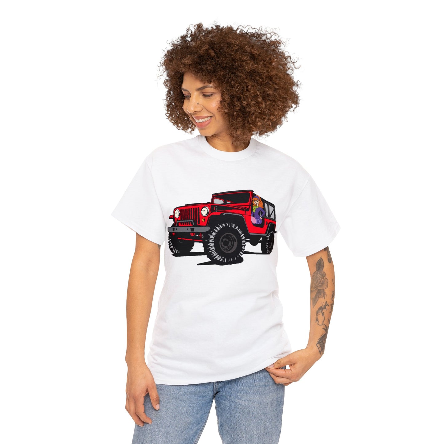 Outdoor SUV with female driver: Unisex Heavy Cotton Tee